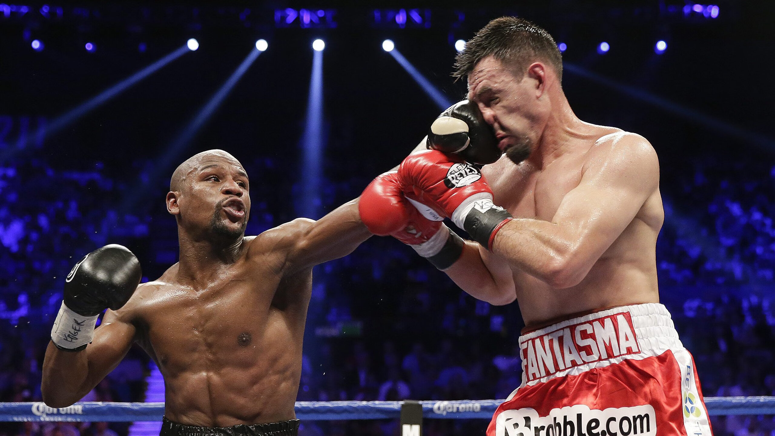 JIUYOU GAMING-英超的商业广告合作案例，英超场边led广告报价